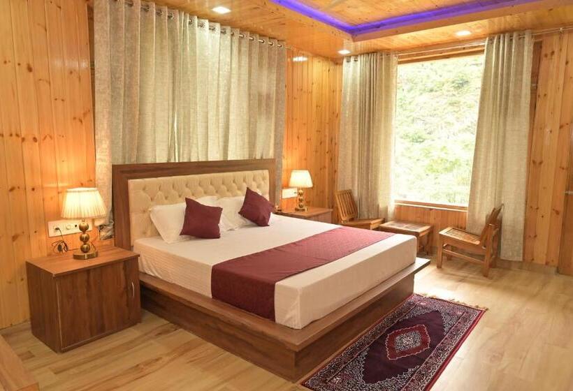 فندق Royal Galaxy Tirthan