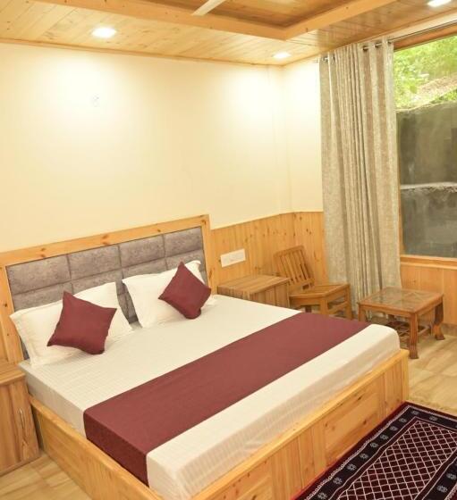 فندق Royal Galaxy Tirthan