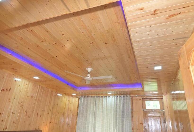 فندق Royal Galaxy Tirthan