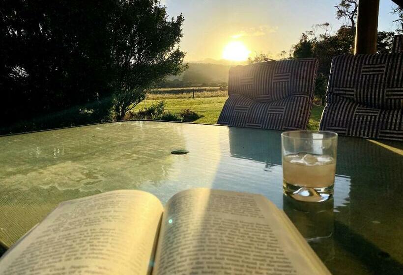 Отель Wandana Studio Your Kalgan Escape