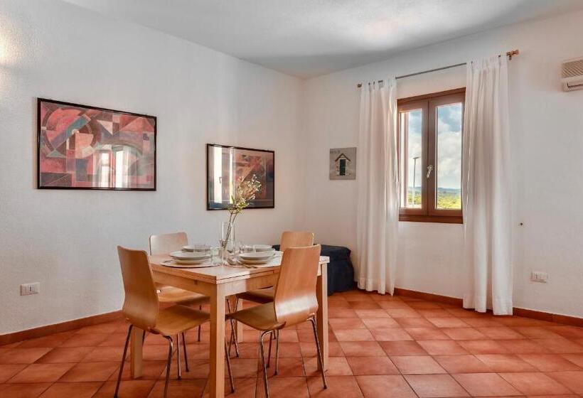 Isa Residence With Swimming Pool In Santa Teresa Di Gallura