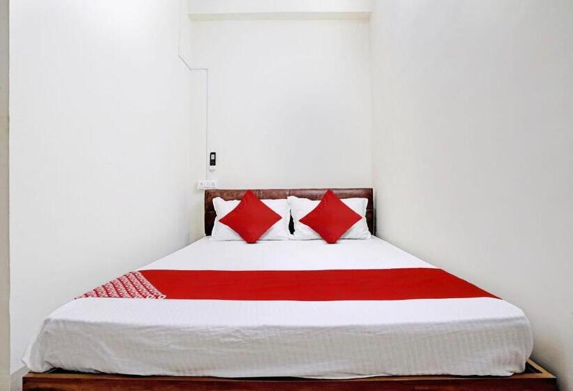 Oyo Flagship Hotel Day2day