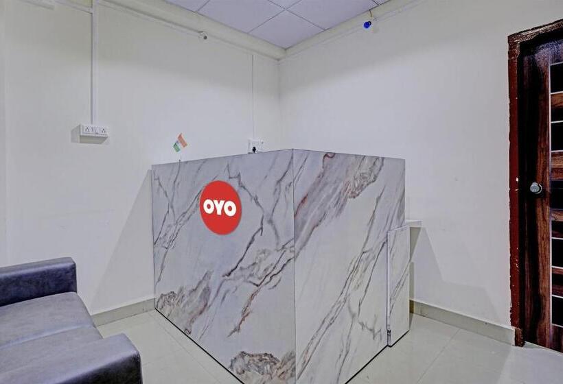 Oyo Flagship Hotel Day2day