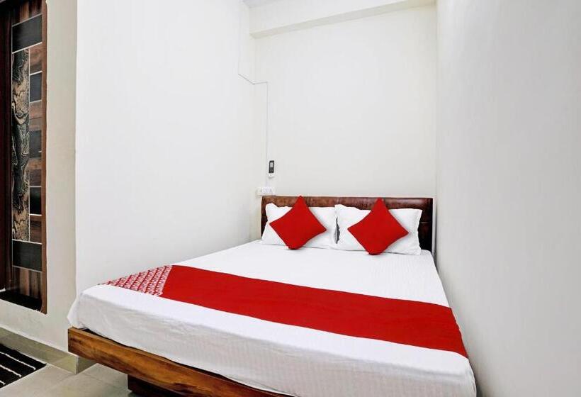 Oyo Flagship Hotel Day2day