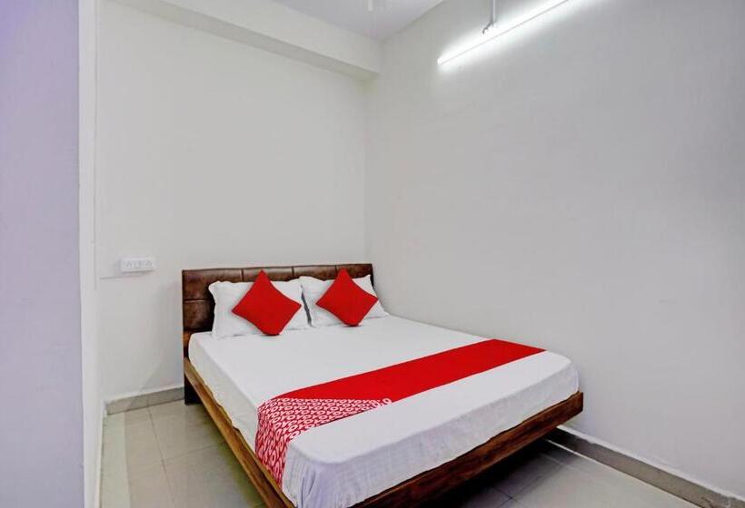 Oyo Flagship Hotel Day2day