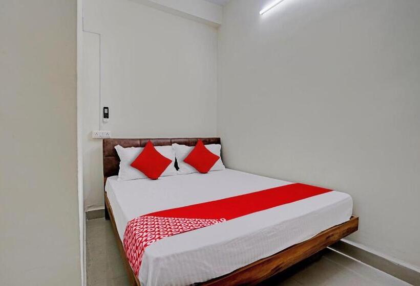 Oyo Flagship Hotel Day2day