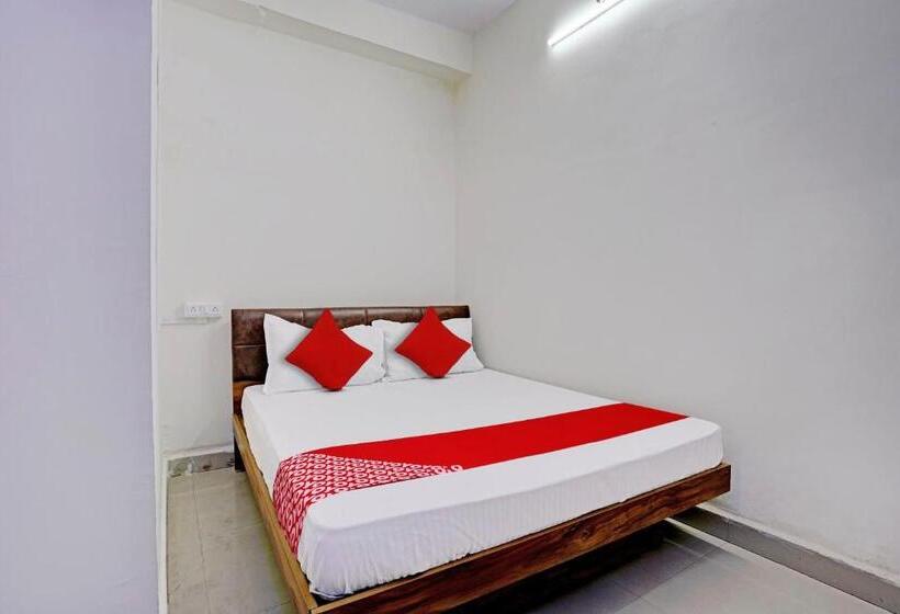 Oyo Flagship Hotel Day2day