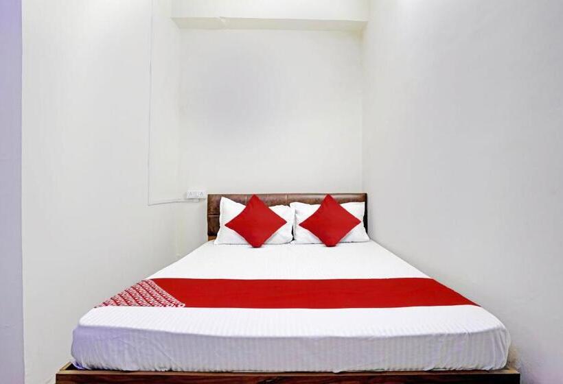 Oyo Flagship Hotel Day2day