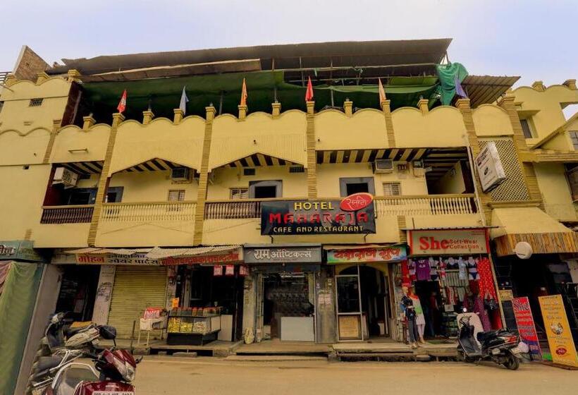 Oyo Hotel Santushti Maharaja