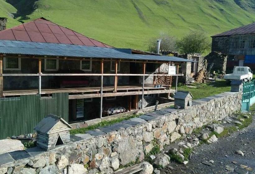 پانسیون Guesthouse Solomon