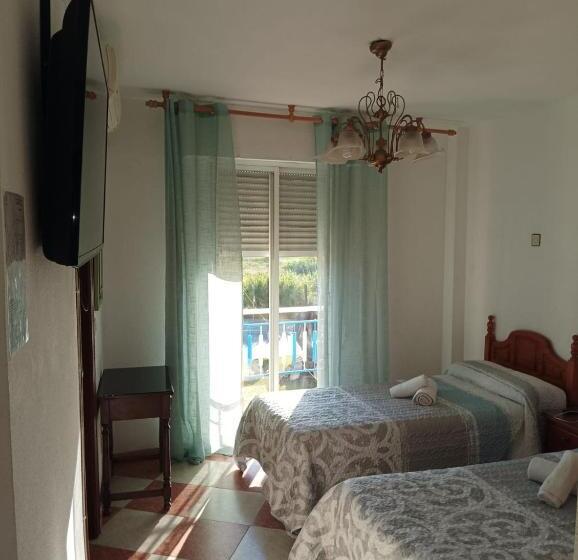 Пансион Hostal Alboran