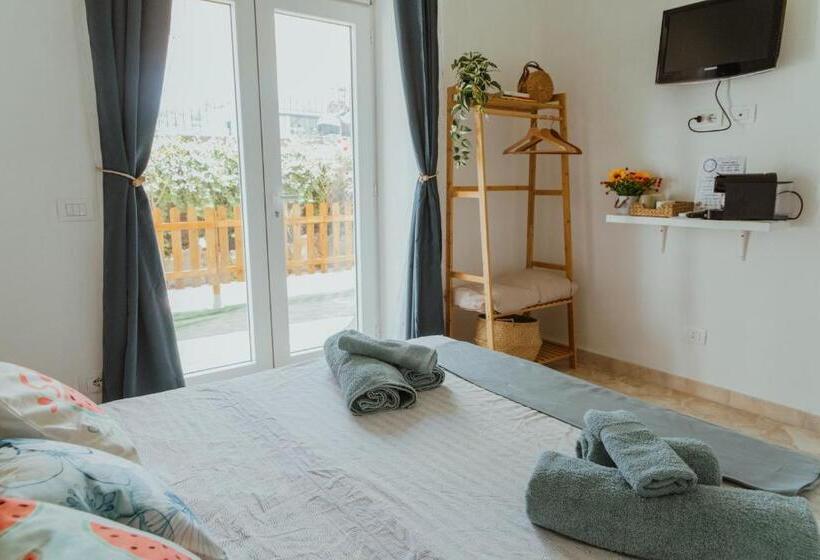 Пансион Lemon Tree Rooms