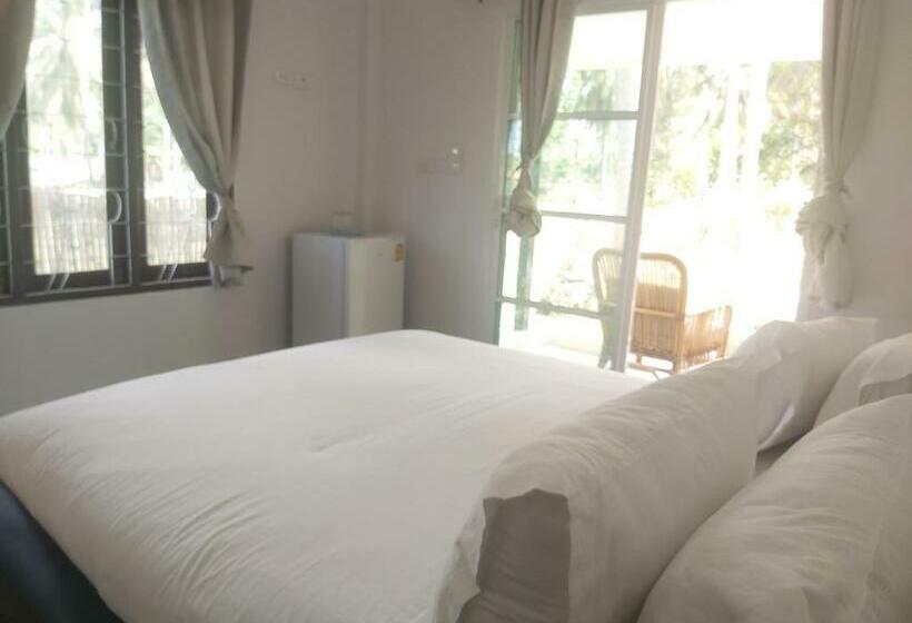 بنسيون Nice Home Stay At Samroiyod