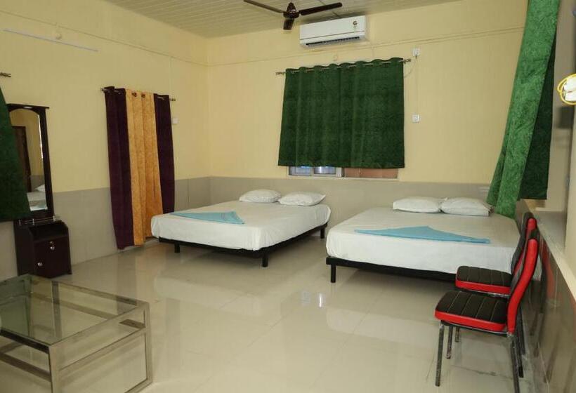 ペンション Rail Nest