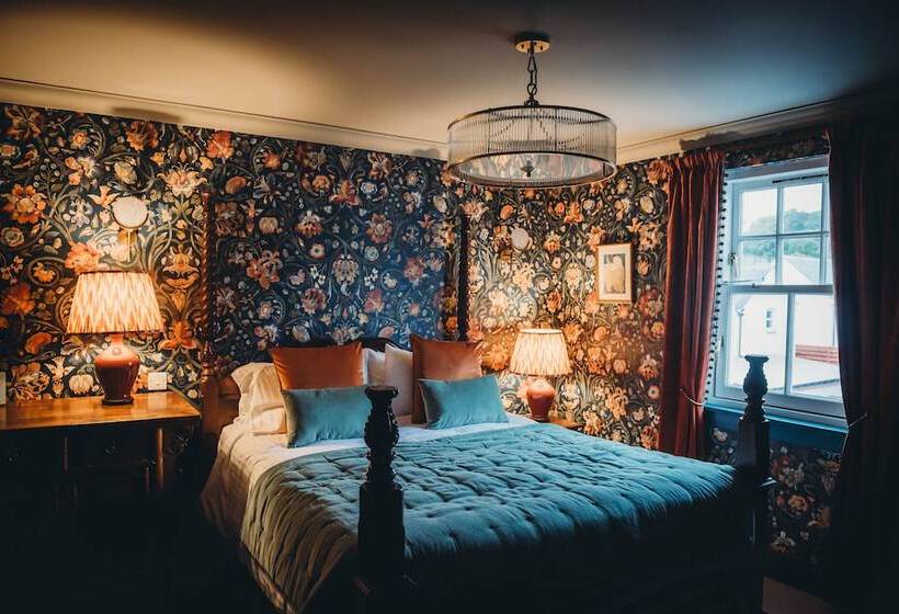 بنسيون Roslyn House