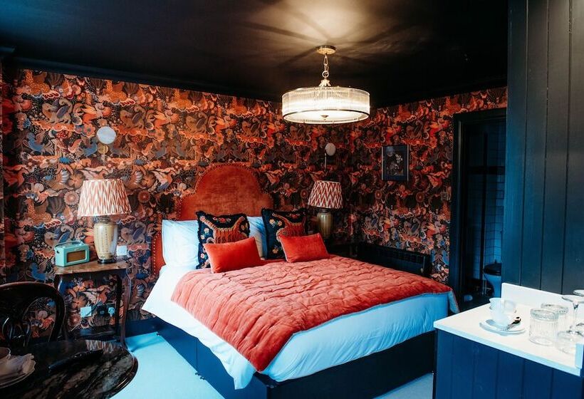 بنسيون Roslyn House