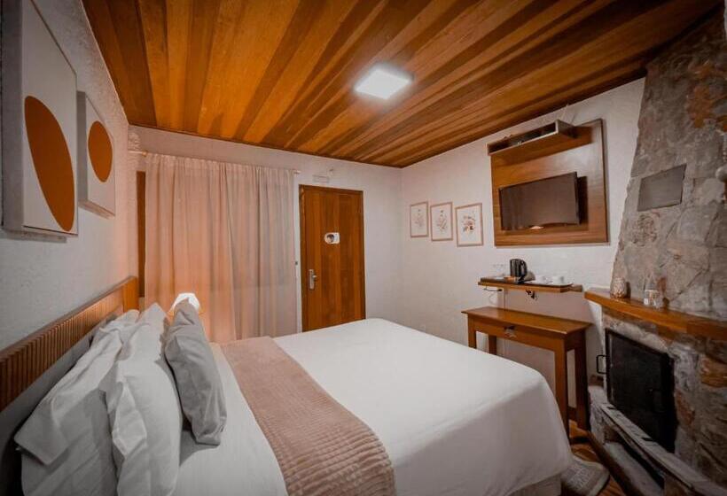 הוסטל La Bella Monte Verde