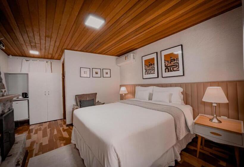 הוסטל La Bella Monte Verde