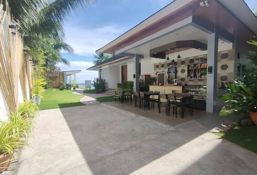 تختخواب و صبحانه Sea Horizon Resort