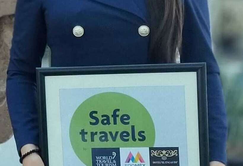 ホテル El Encanto