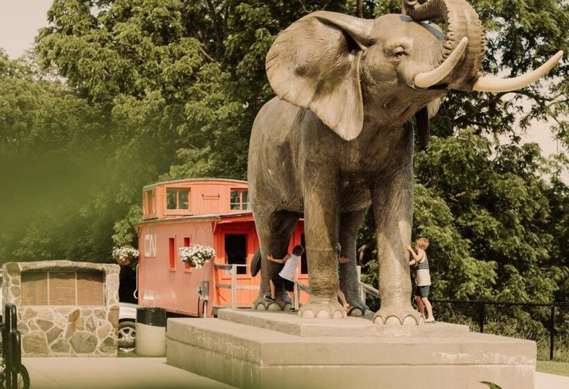 فندق Holiday Inn Express & Suites St Thomas