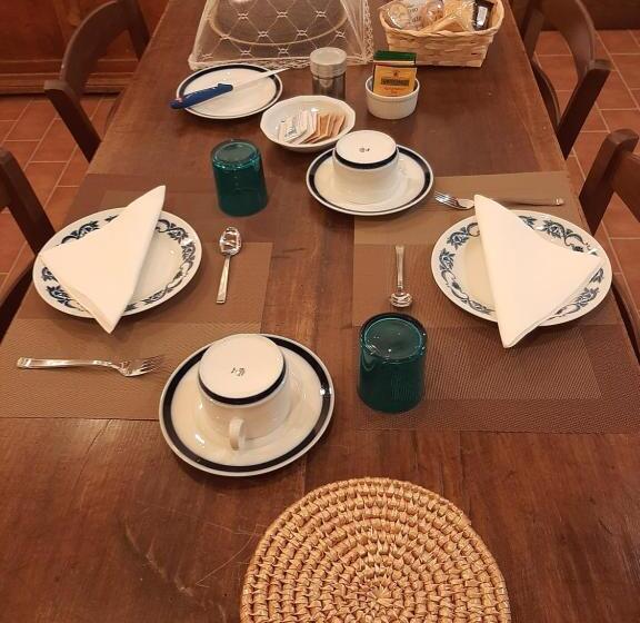 בית מלון כפרי L Albero Degli Struzzi