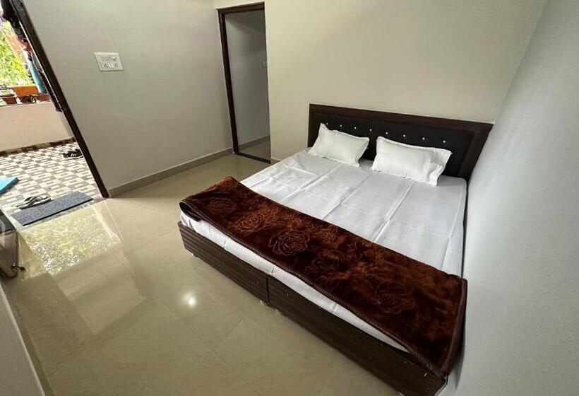 Отель Tanodiya Palace&