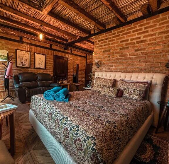 בית מלון כפרי Tosa Blue Mountain, Retreat & Spa