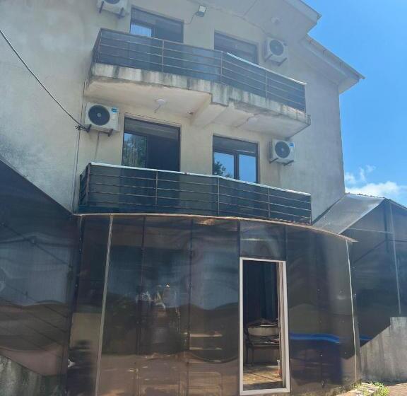 پانسیون Shekvetili Kaprovani Sweet Home