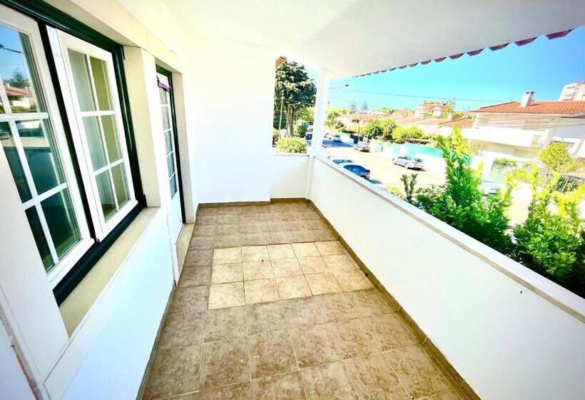 فندق صغير Carcavelos Summer Beach