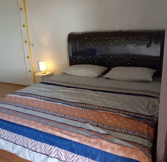 هاستل Friendly Losmen