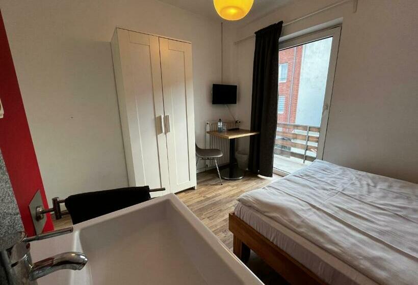 فندق صغير Zimmer In Neusserstrasse
