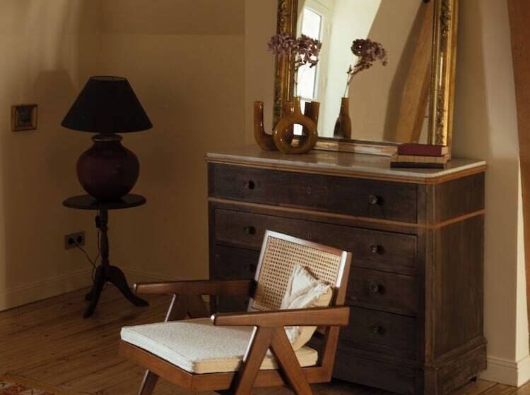 צימר Petit Chateau Vercourt