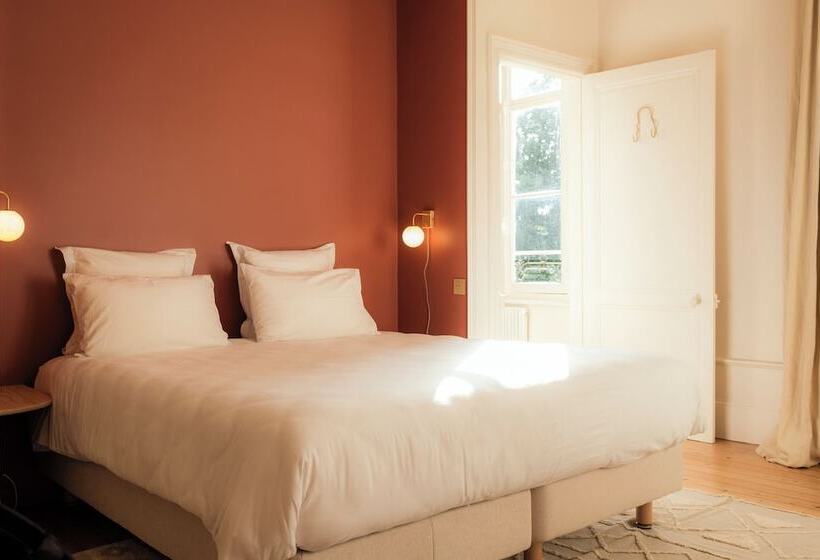 צימר Petit Chateau Vercourt