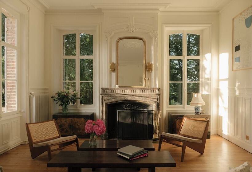 צימר Petit Chateau Vercourt