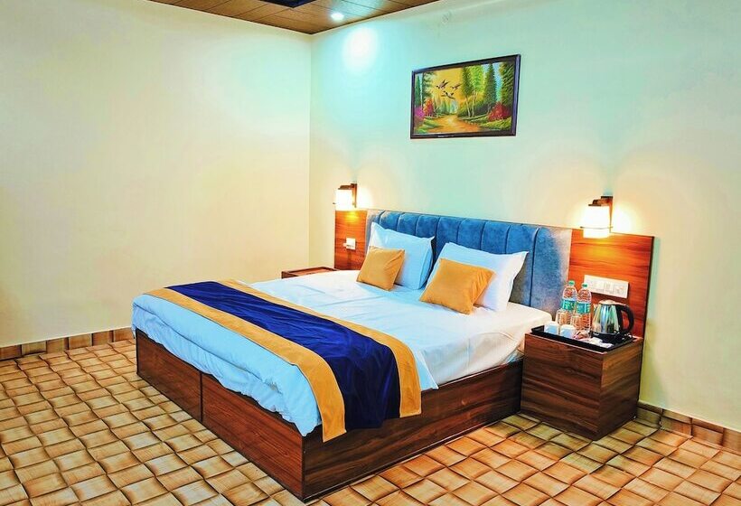 בית מלון כפרי Divyam Resort