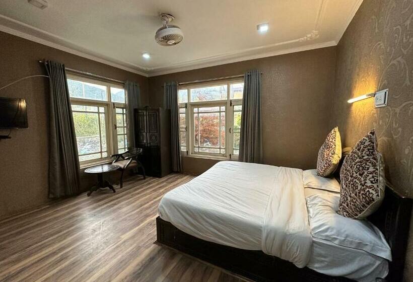 호텔 The Lidder View Resort