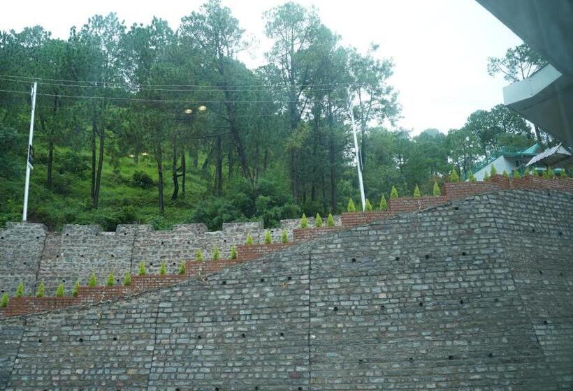 酒店 Arnisa Kasauli   A Boutique