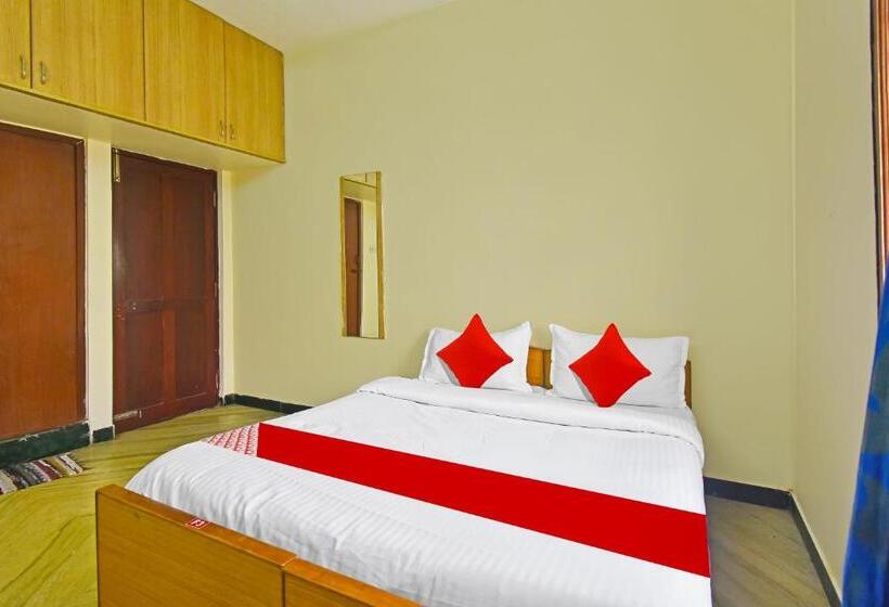 Отель Oyo Flagship Yazhini Rooms