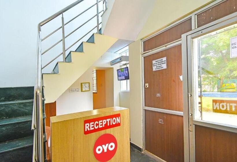 Отель Oyo Flagship Yazhini Rooms