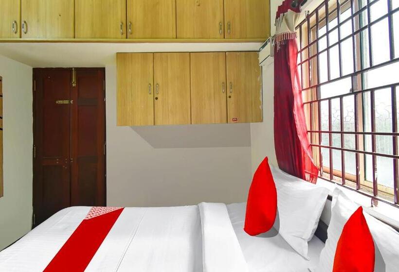 Отель Oyo Flagship Yazhini Rooms