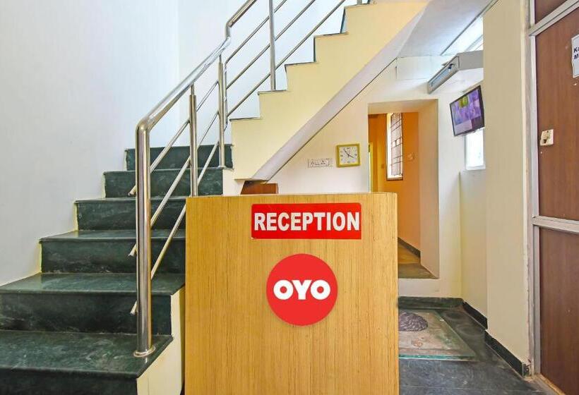 Отель Oyo Flagship Yazhini Rooms