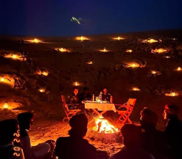 בית מלון כפרי The Oberoi Luxurious Camp