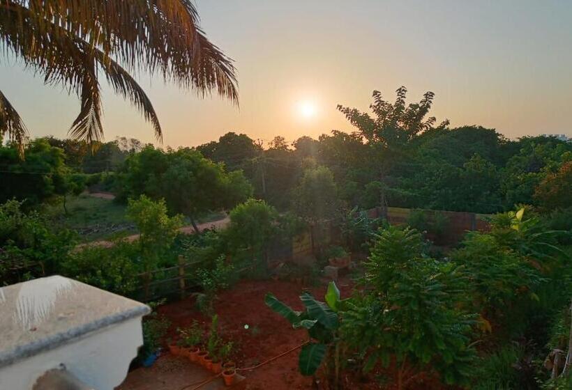 酒店 Sizzling Inn Pondy