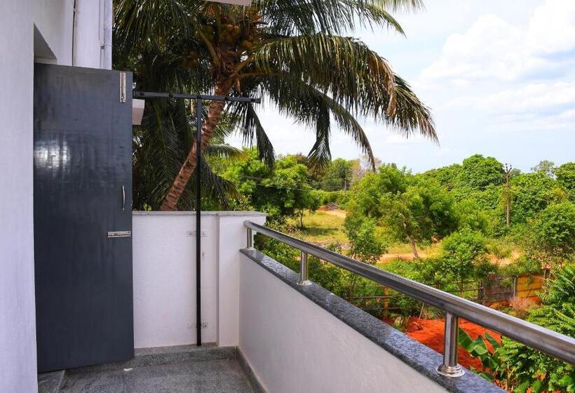 酒店 Sizzling Inn Pondy