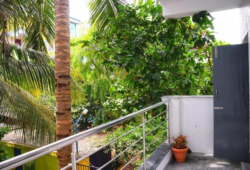 酒店 Sizzling Inn Pondy