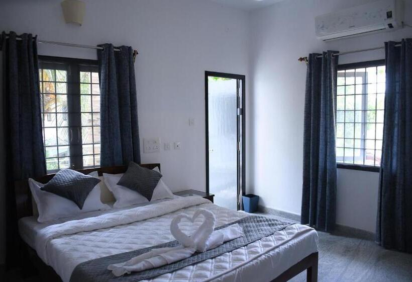 酒店 Sizzling Inn Pondy