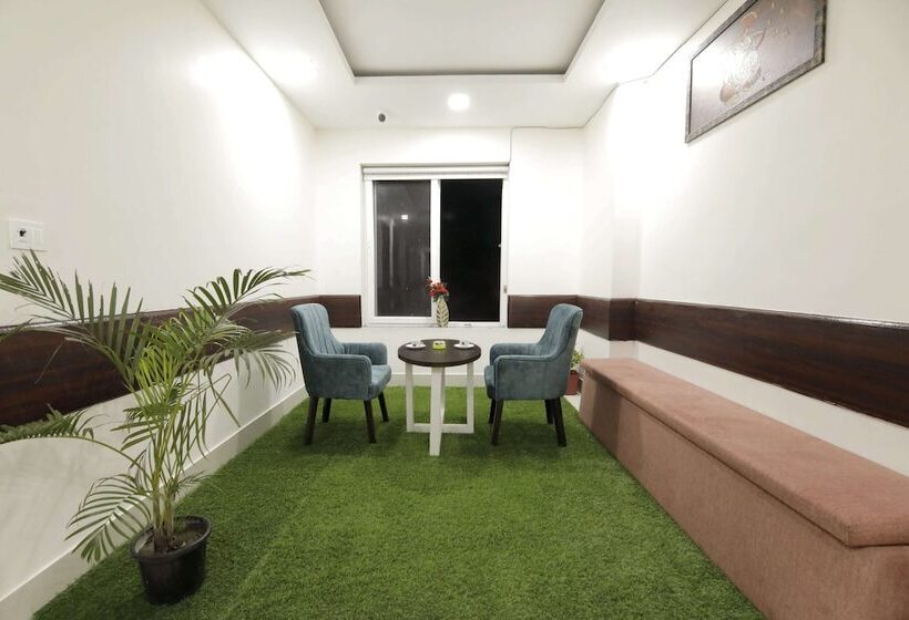 ホテル The Heights