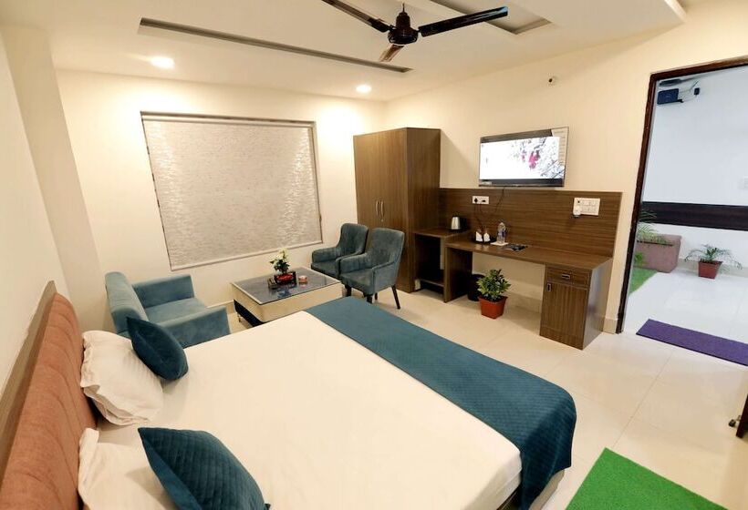 ホテル The Heights