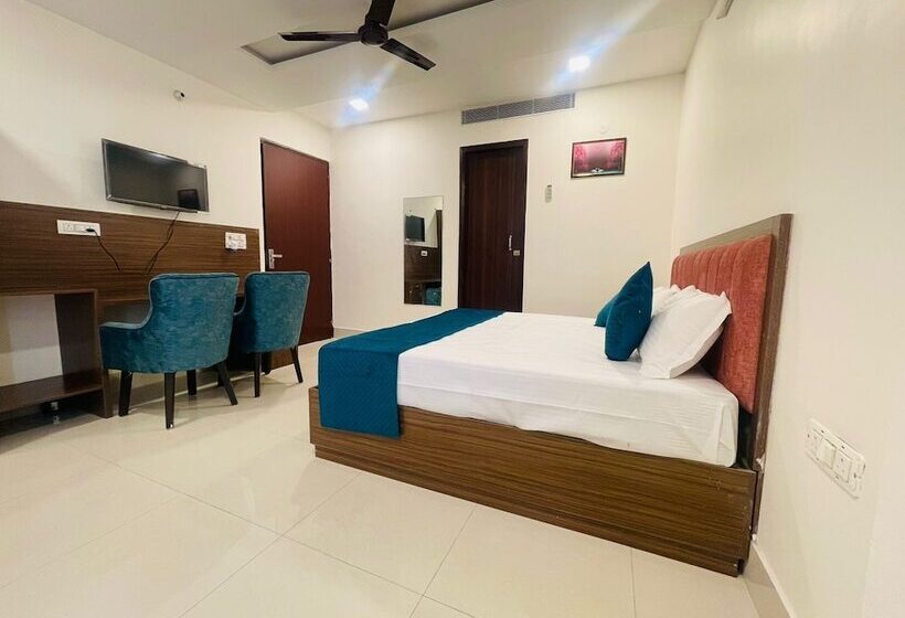 ホテル The Heights